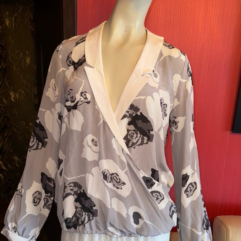 Winter Kate printed georgette wrap around blouse M